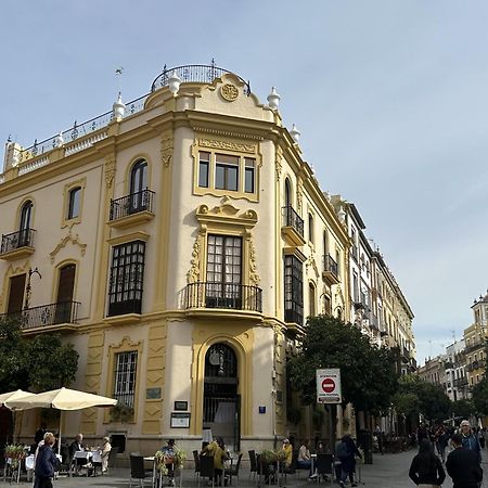 Lujoso Apartamento A Los Pies De La Catedral Sevilla Exterior foto