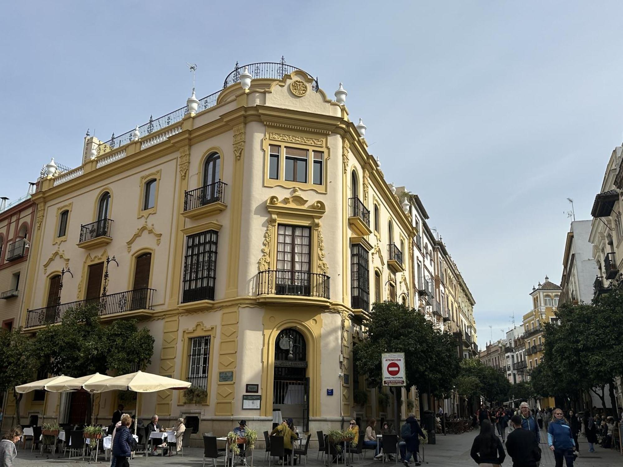 Lujoso Apartamento A Los Pies De La Catedral Sevilla Exterior foto
