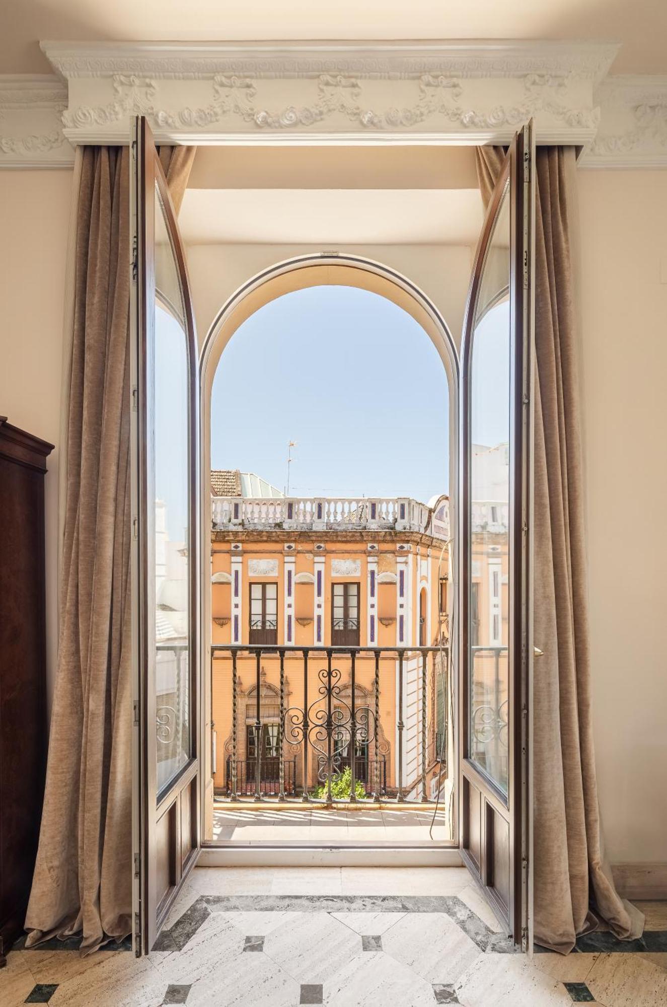 Lujoso Apartamento A Los Pies De La Catedral Sevilla Exterior foto